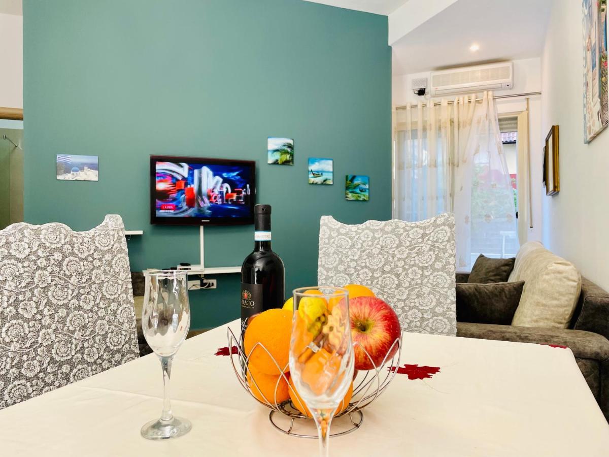 Jico Travel - Erjon Apartments Vlorë Buitenkant foto