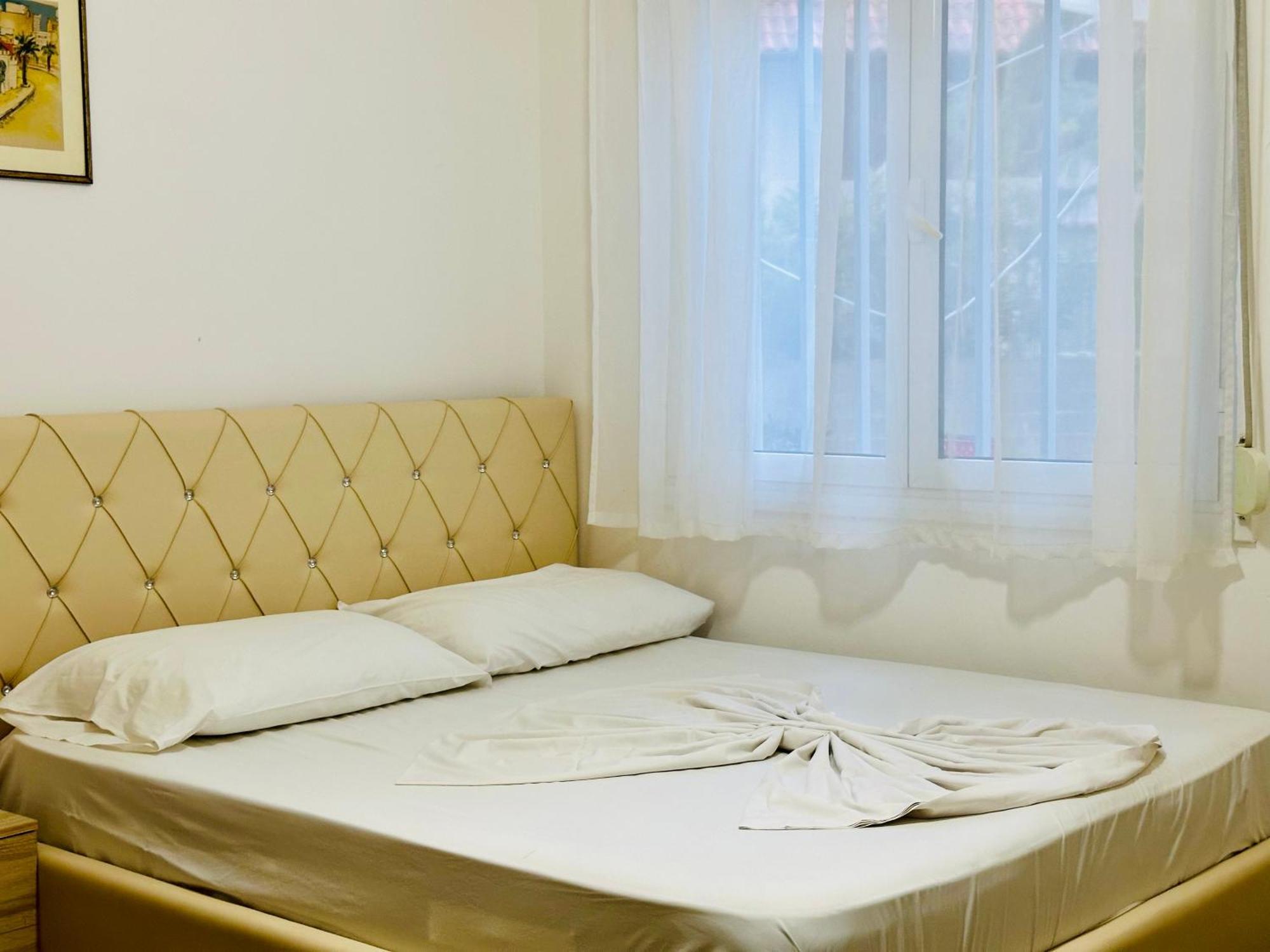 Jico Travel - Erjon Apartments Vlorë Kamer foto