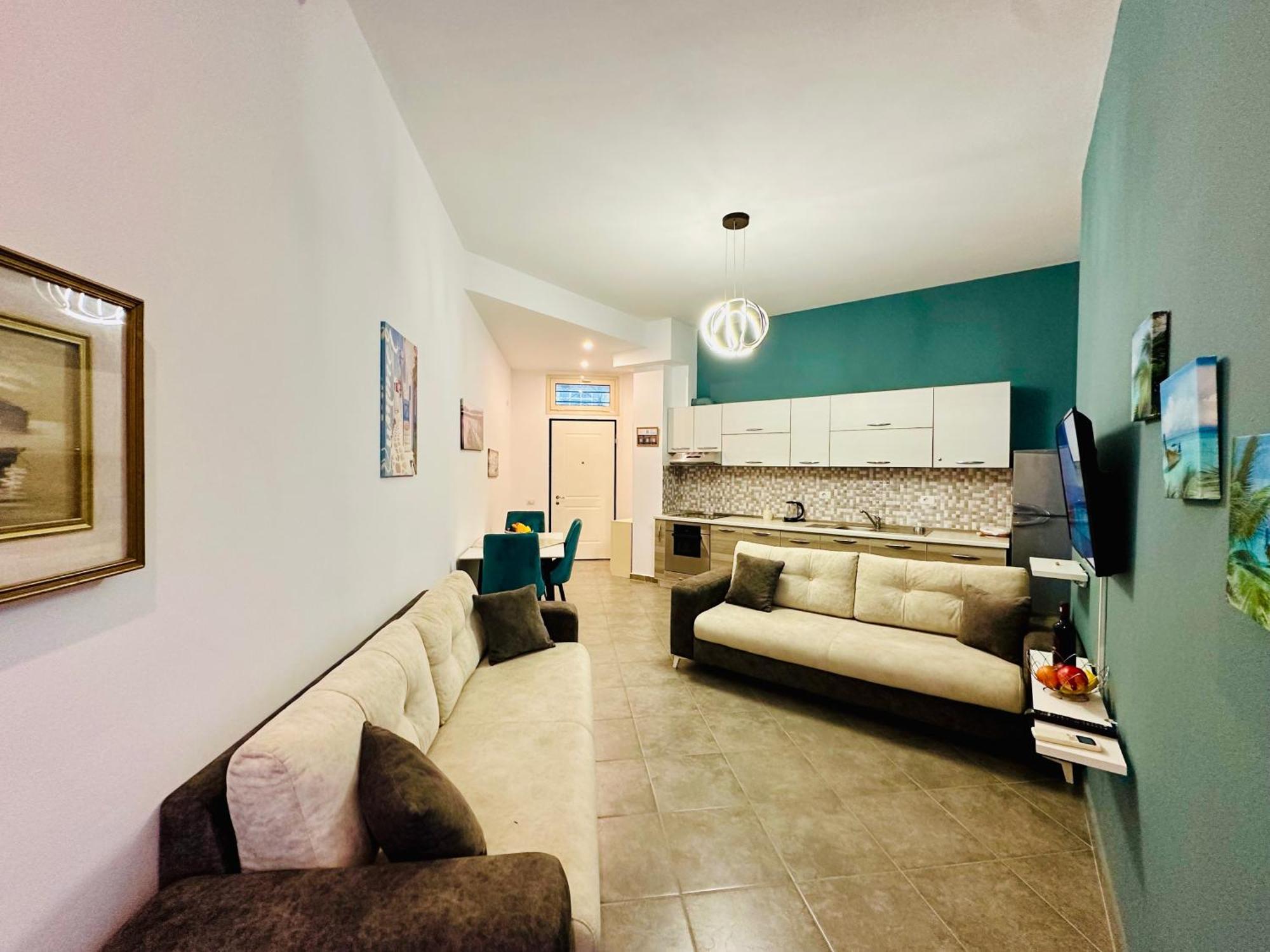 Jico Travel - Erjon Apartments Vlorë Buitenkant foto