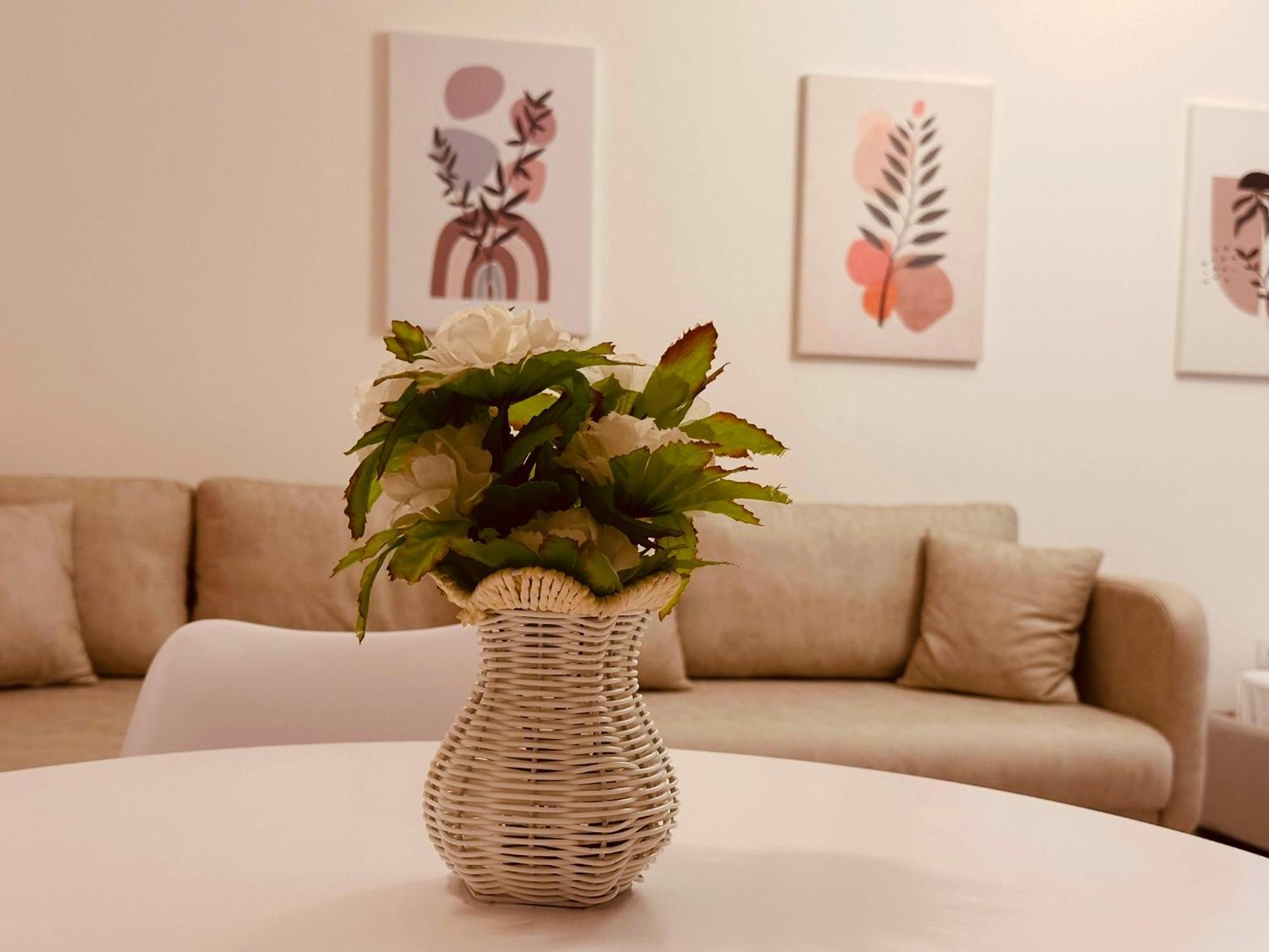Jico Travel - Erjon Apartments Vlorë Buitenkant foto